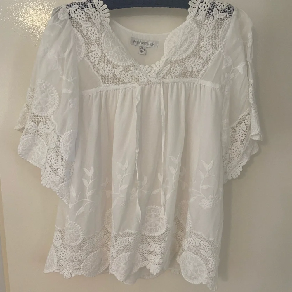 Pretty forever new embroidered blouse - Picture 2 of 7